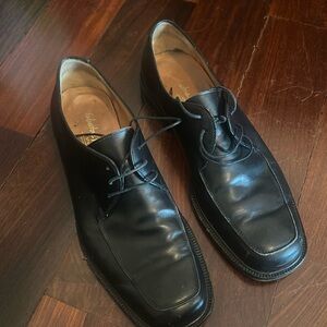 Salvatore ferragamo man shoes 9 black leather loafers oxford